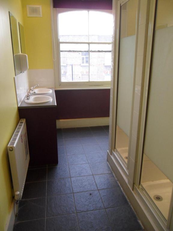 Arsenal Tavern Hostel ลอนดอน ภายนอก รูปภาพ